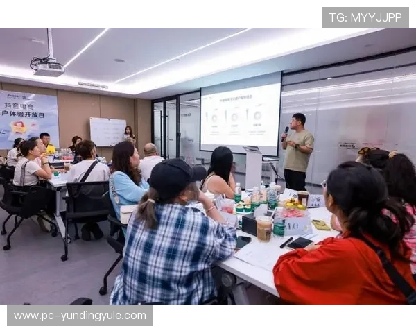 PA真人馆的特色服务：专业客服与便捷操作带来极致用户体验